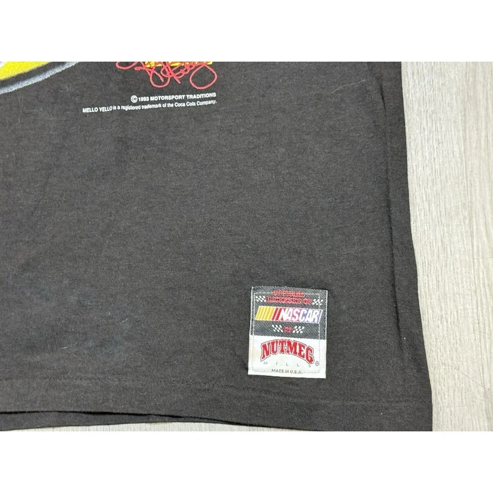 Vintage 1993 Kyle Petty Nutmeg T-Shirt Size L NASCAR Helmet Logo Black Made USA
